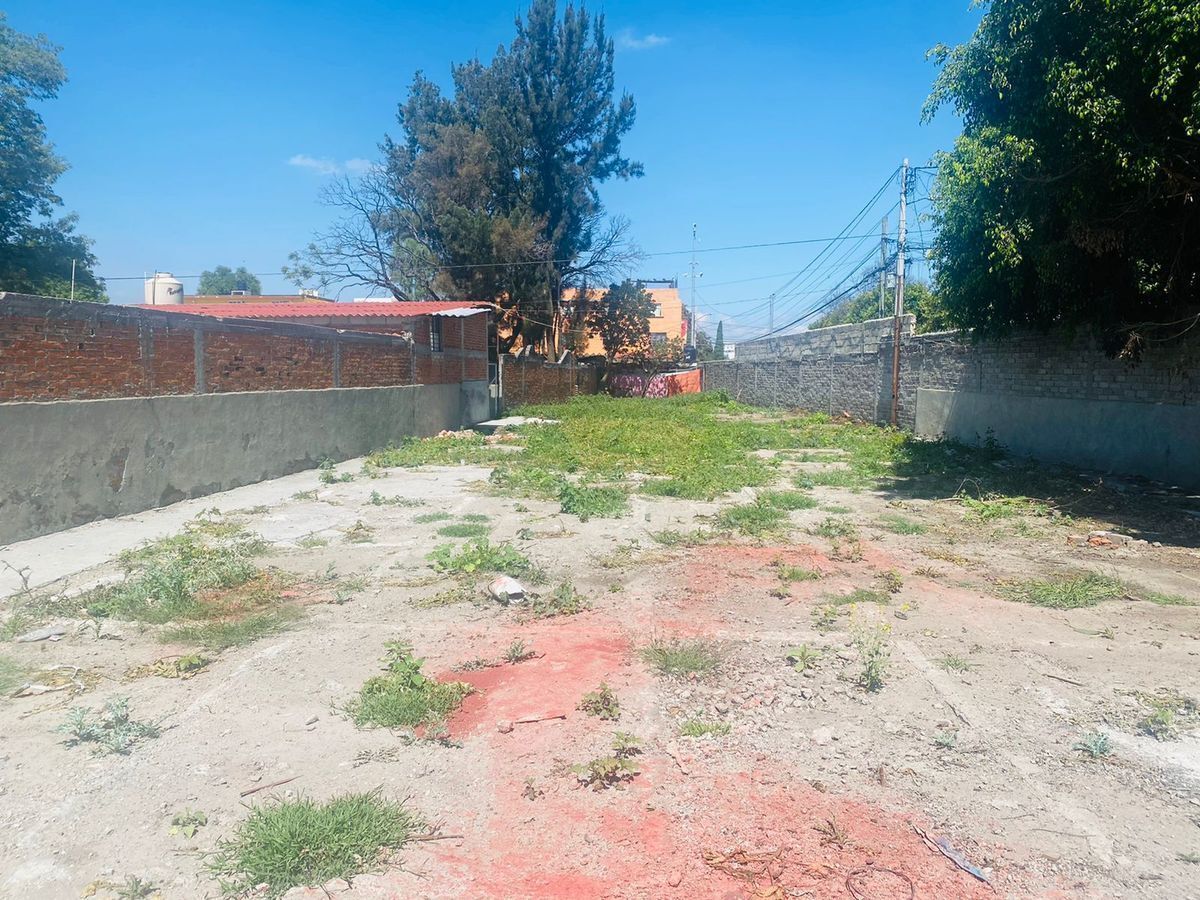 Se renta amplio terreno en COACALCO