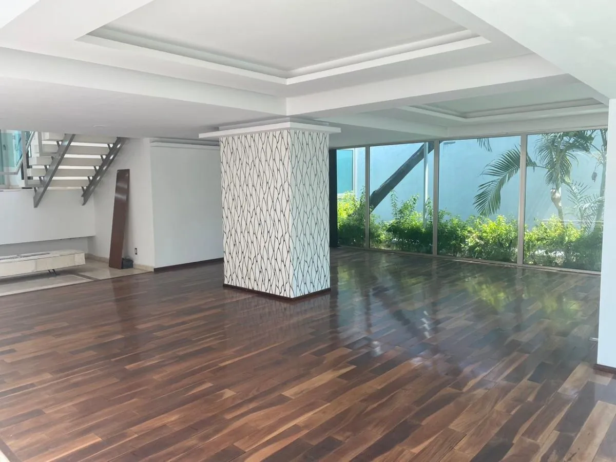 Venta o Renta Casa para habitar o para oficinas en Ciudad Satélite