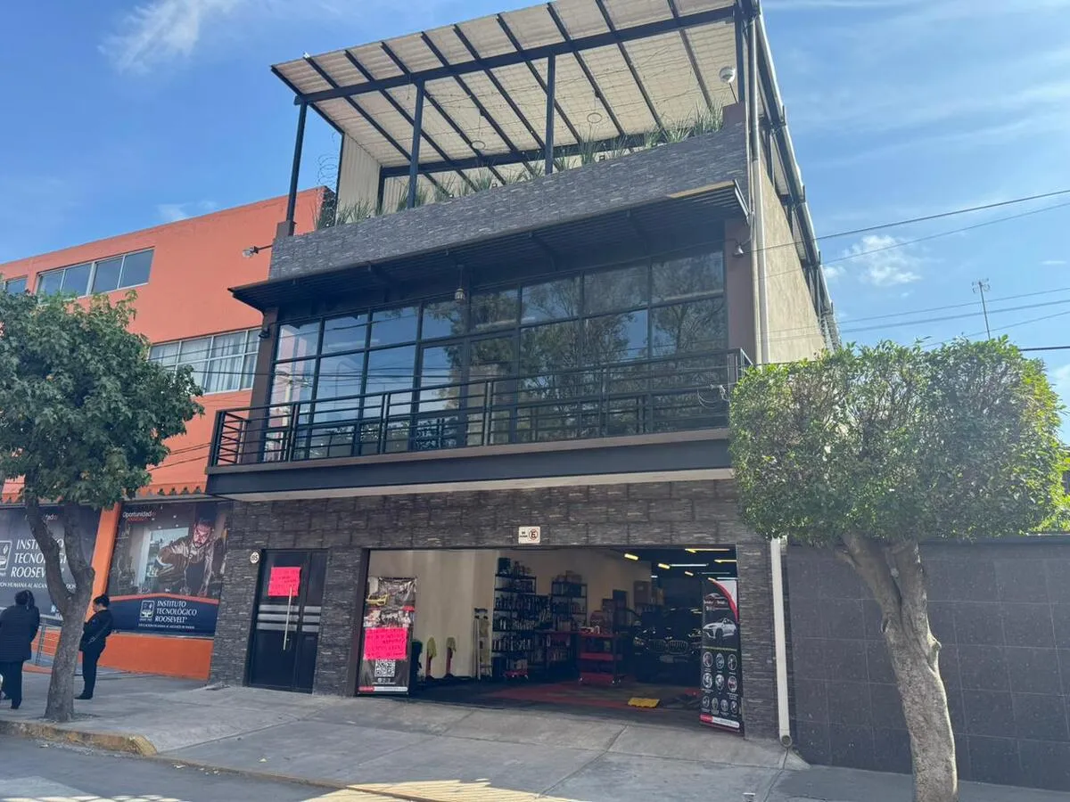 Se renta moderno local en La Romana Tlalnepantla